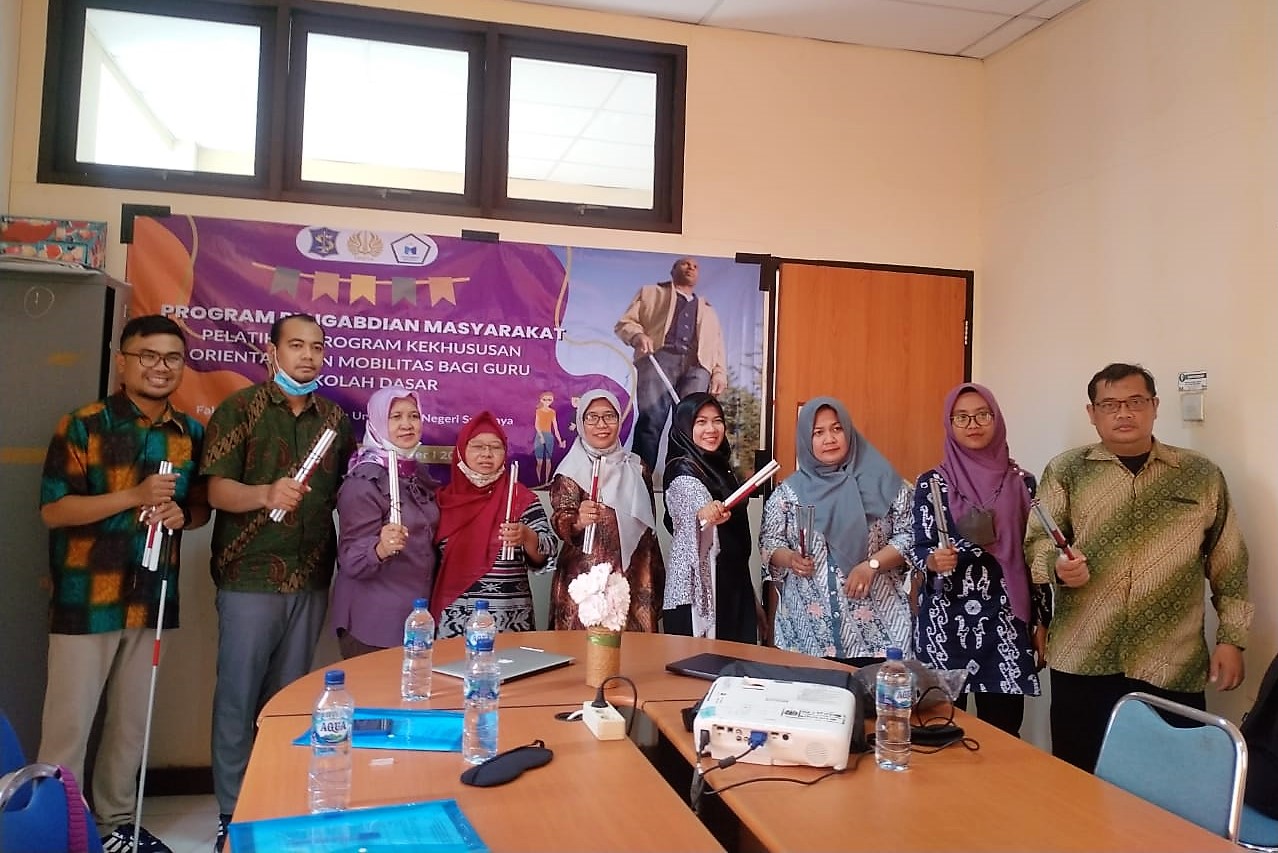 Dosen PLB-FIP Unesa Berikan Pelatihan bagi Guru SD Inklusi