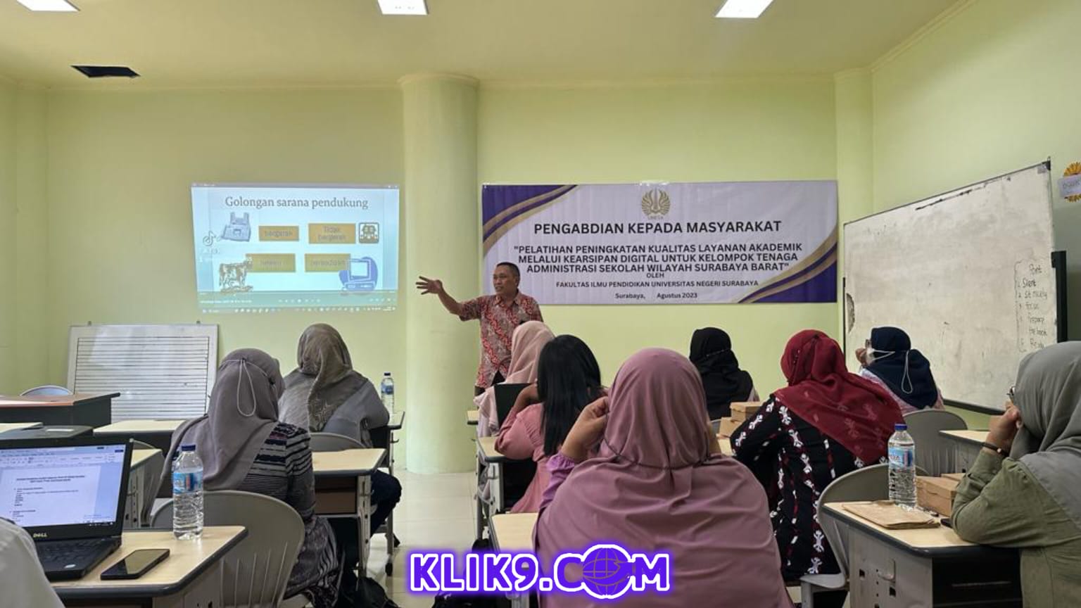 PKM Pelatihan Digital Dosen FIP Unesa di Sekolah Labschool